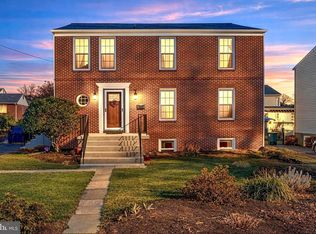 535 S Lancaster St, Arlington, VA 22204