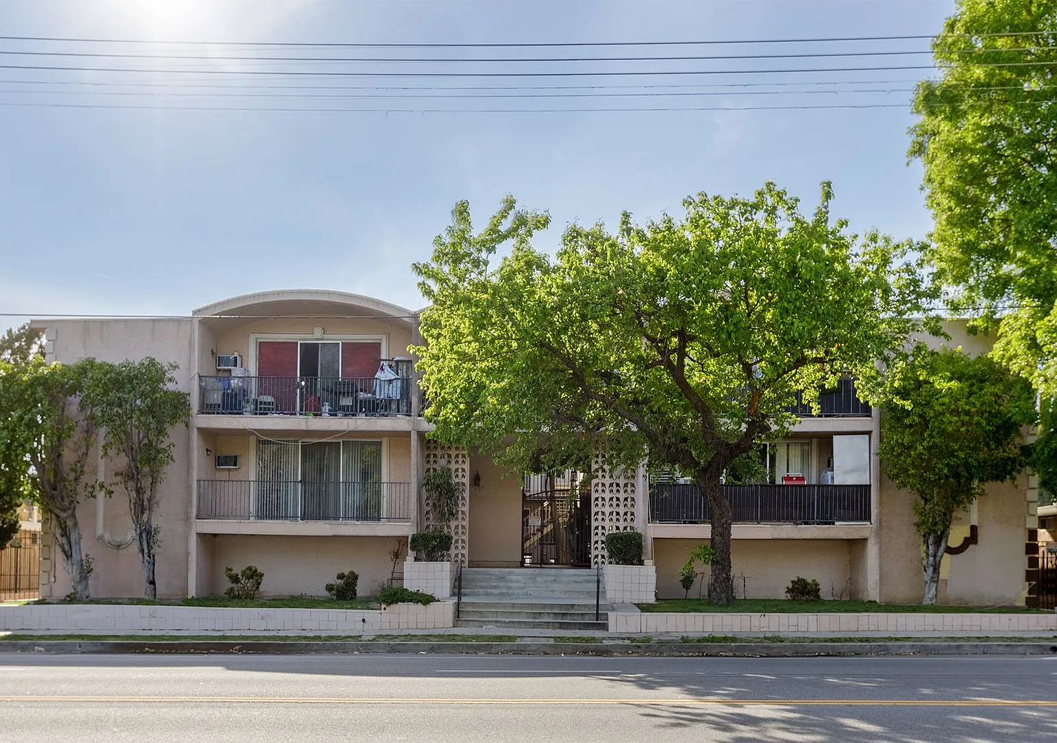 Lindley Apt — Photo 2
