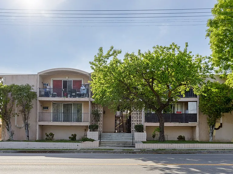 Lindley Apt — Photo 2