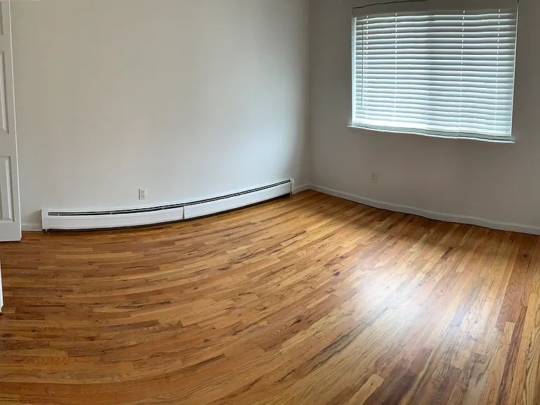 1727 E Forteen Mile Rd — Photo 9