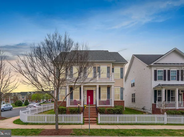 22770 Sweetspire Dr, Clarksburg, MD 20871