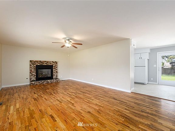 2nd image of 2517 Ontario St