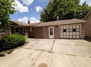 26 2nd Ave, Melvin, IA 51350