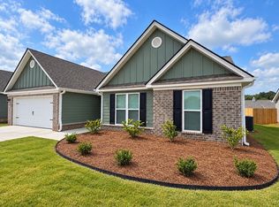 131 Lake Meadows Dr, Winder, GA 30680