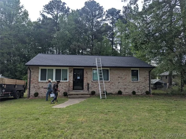 2808 Perlock Rd, North Chesterfield, VA 23237