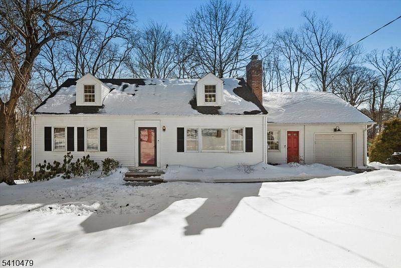 1st image of 24 Raynor Rd