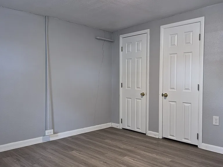 2801 W Mississippi Ave — Photo 16