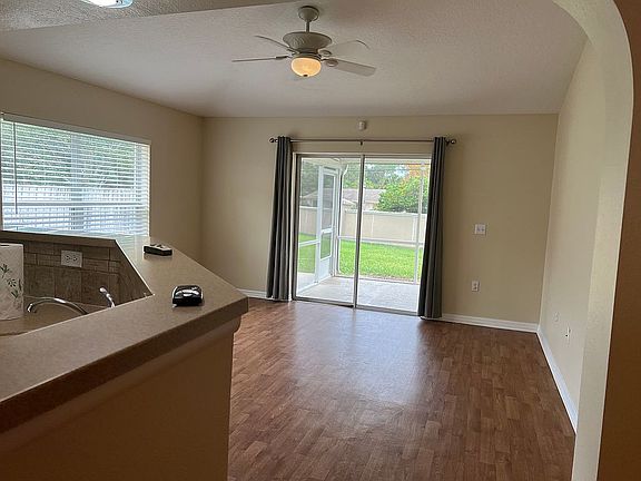 4th image of 221 King Arthur Ct
