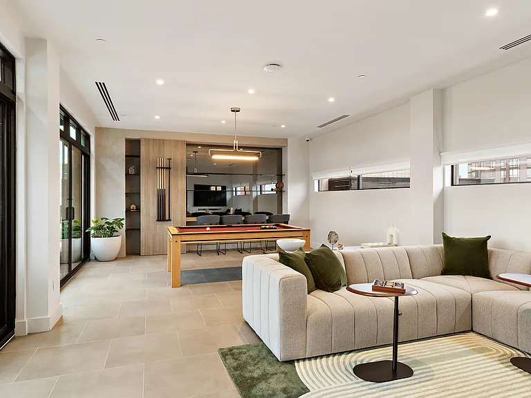 50 Varet St #4H — Photo 18