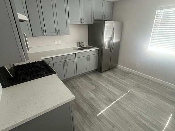 2nd image of 4875 Franklin Ave