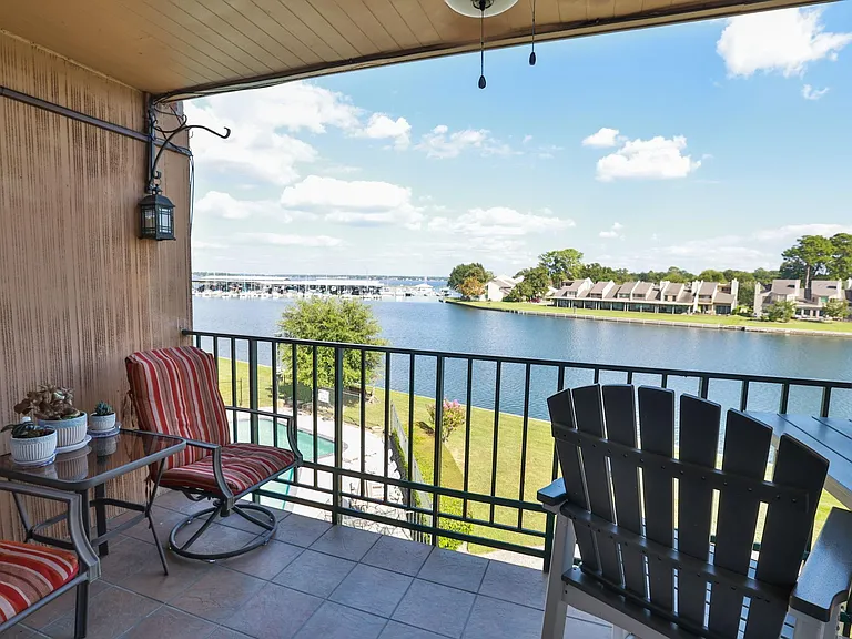 12600 Melville Dr #318B — Photo 1