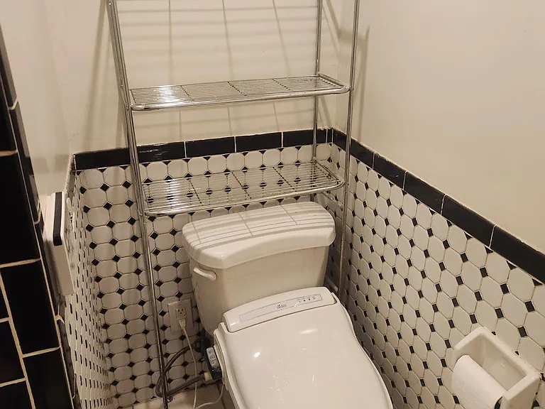 13 Daniel St #B — Photo 8