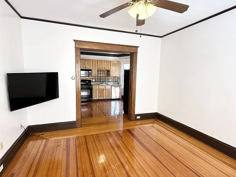 423 Hamilton St #2 — Photo 7