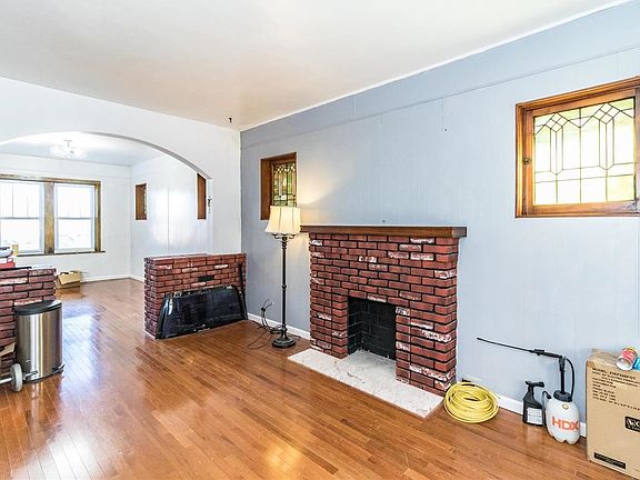 4th image of 4477 Beethoven Ave