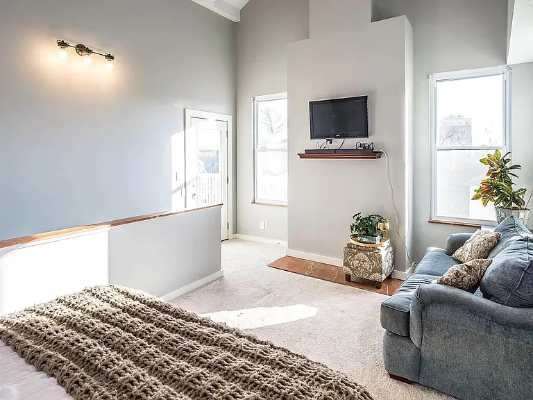 2303 Kemper Ln #1 — Photo 11