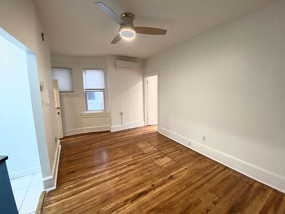 4th image of 235 S 45th St Floor 2