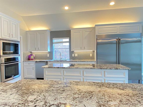 4th image of 2222 Alberton Ln