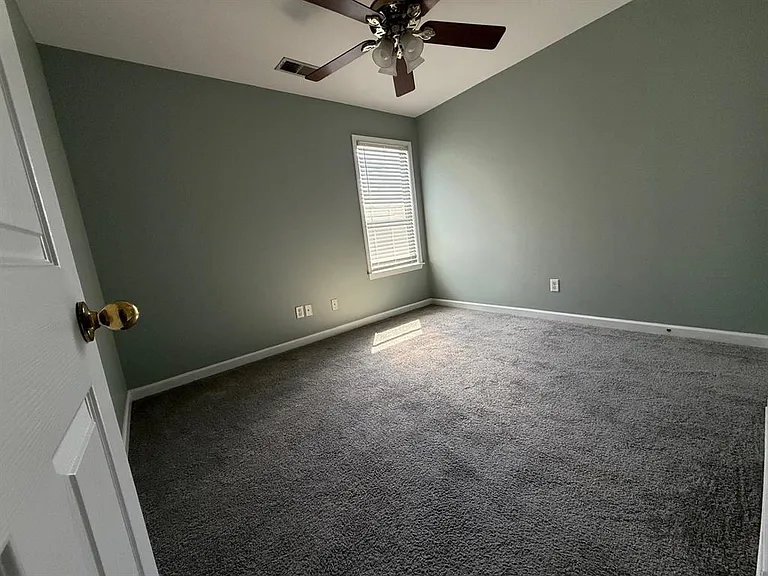 1173 Island Pl E — Photo 18