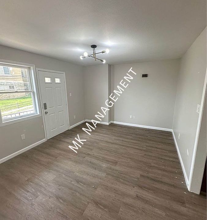 1st image of 114 N Rebecca Ave APT 4
