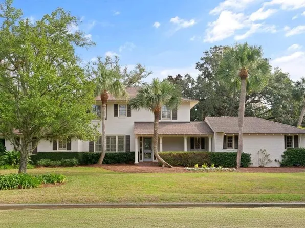 130 E 5th St #1, Sea Island, GA 31561