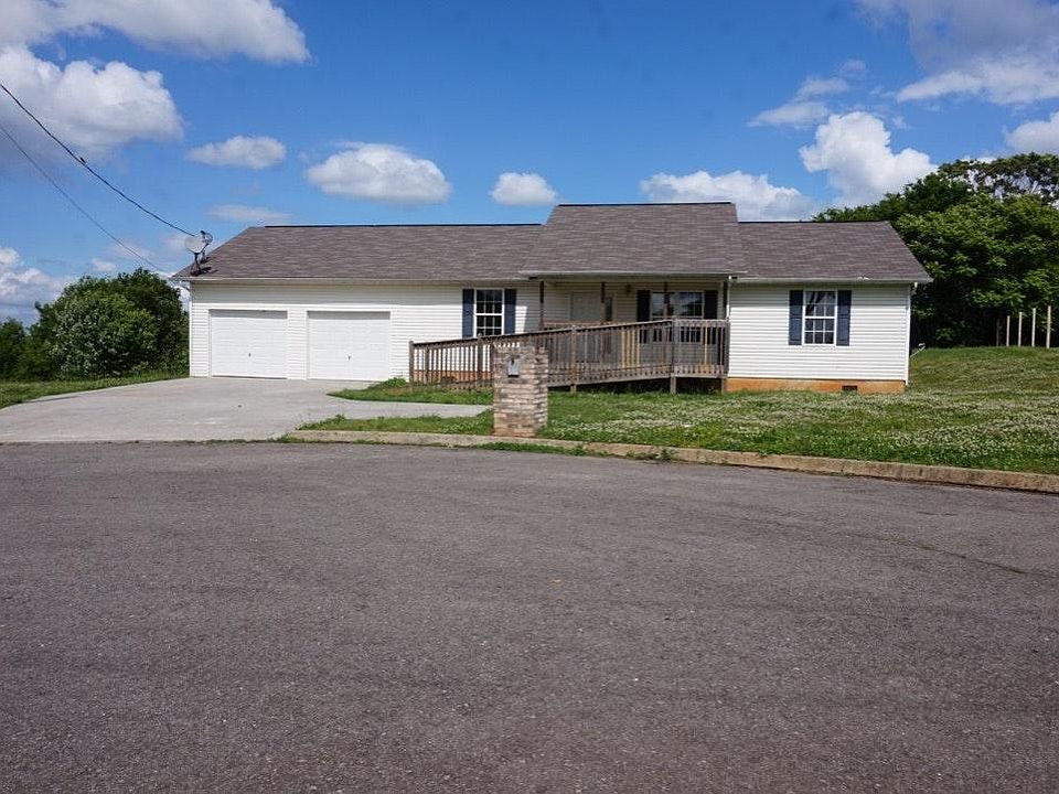 1st image of 605 Privet Dr
