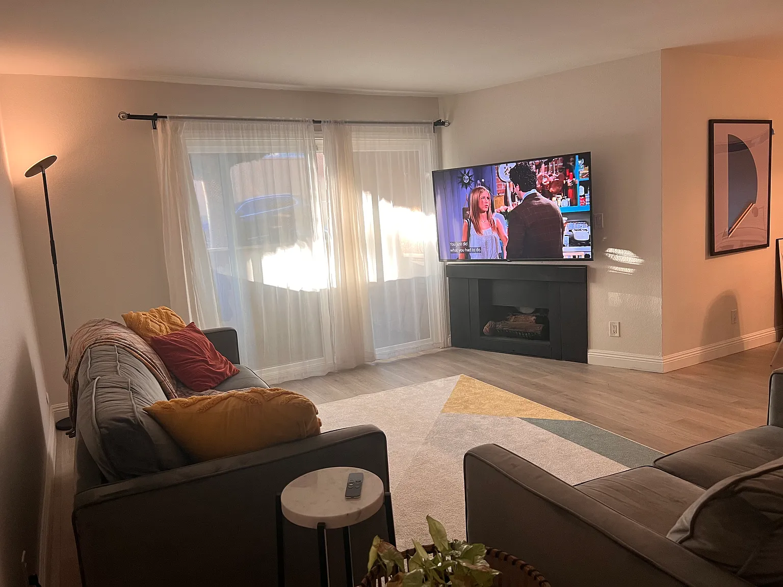 2 bed, 1135 sqft, $3,750 — Photo 4