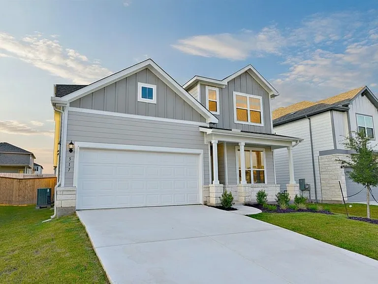 517 Scooter St — Photo 2