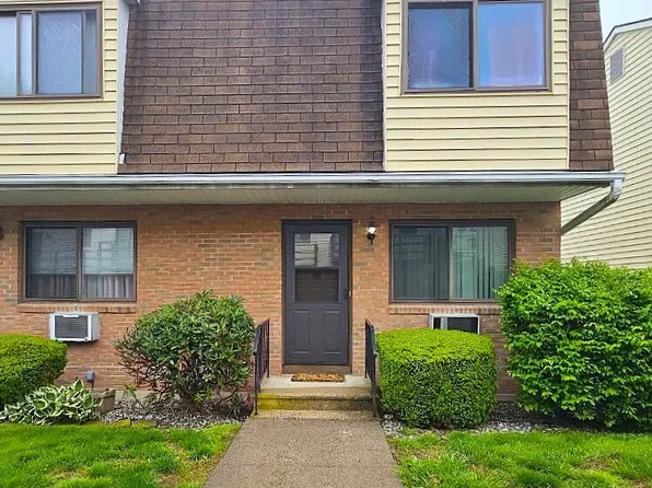 600 Clark Avenue APT 29, Bristol, CT 06010