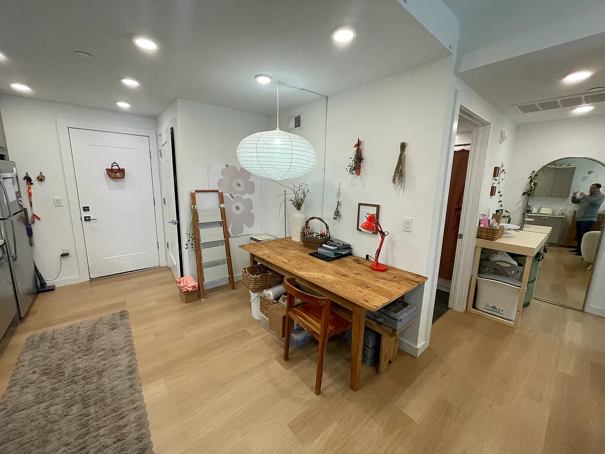 Building Photo - 405 Jackson St #201