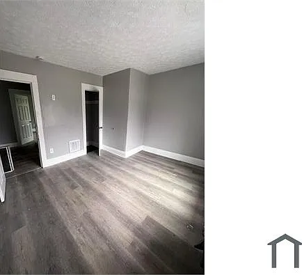 9823 Dickens Ave — Photo 11