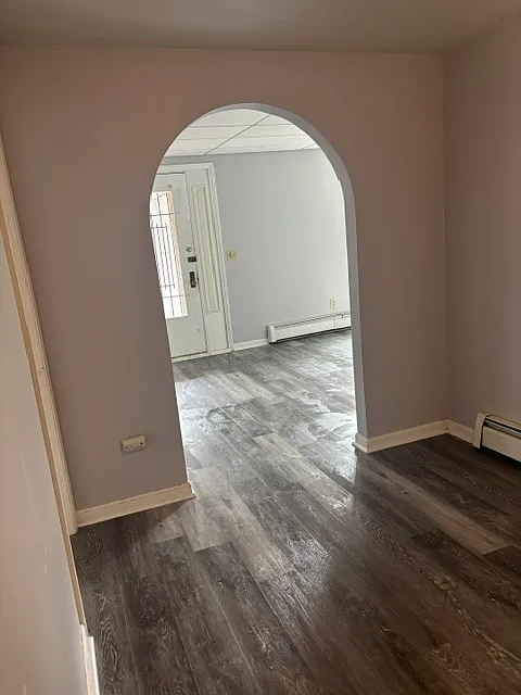 3 bed, 950 sqft, $1,950 — Photo 4
