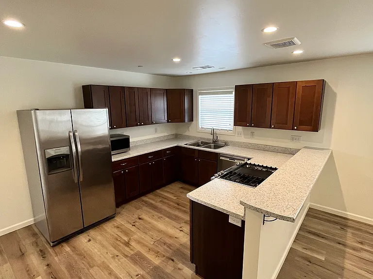 1545 West Ave #1 — Photo 1