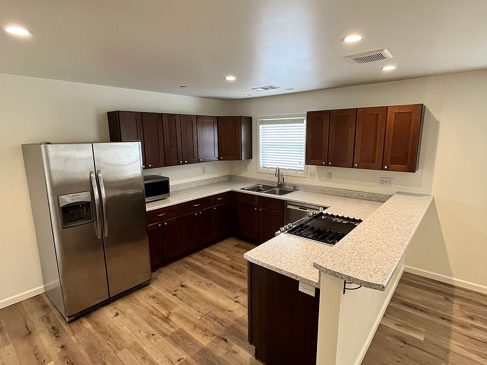 1st image of 1545 West Ave #1