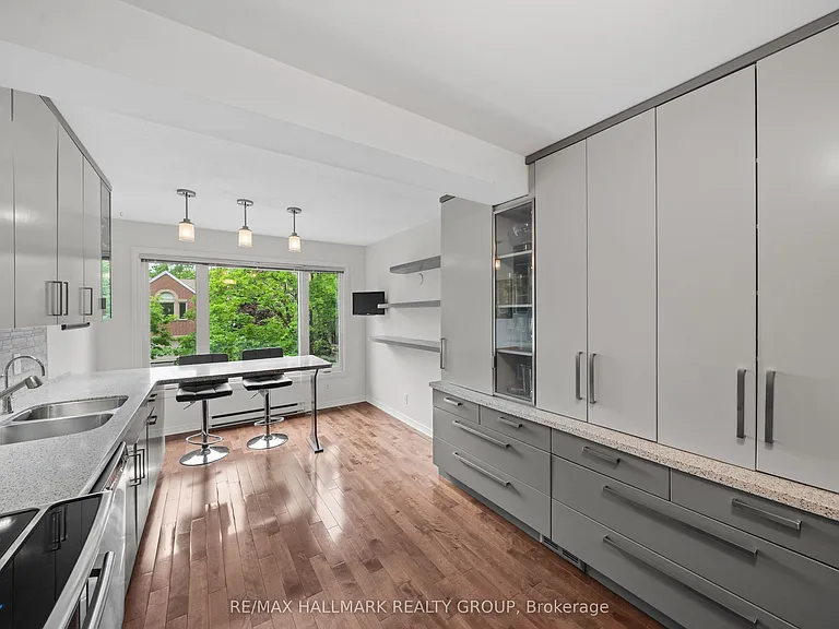 44 Dunbarton Ct — Photo 33