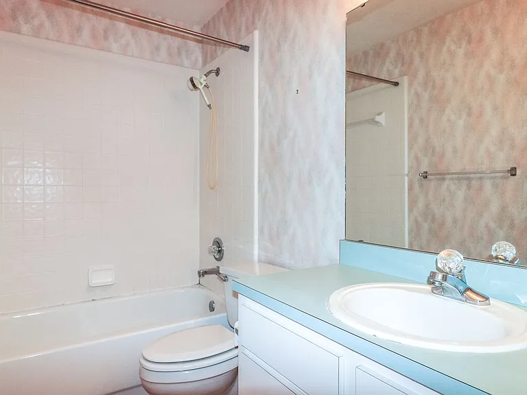 6202 NW 36th Dr — Photo 14