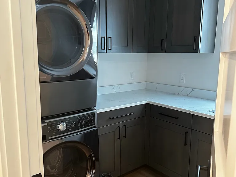 670 E Hall Ave — Photo 13