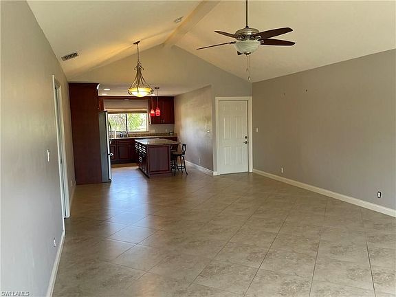 5th image of 821 Palm View Dr #18