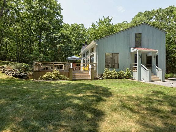 2nd image of 1561 Millstone Rd