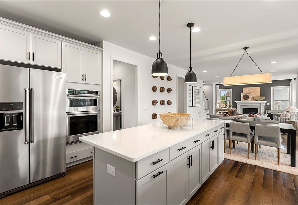 1st image of 27 Germain Way #4