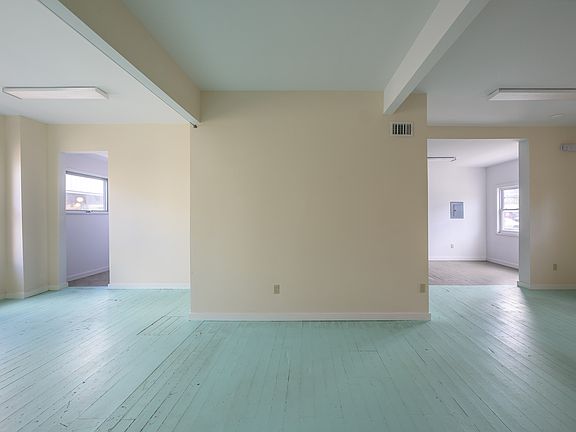 5th image of 78-90 Green St Suite 2