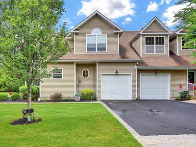 7 Halley Lane, Miller Place, NY, 11764