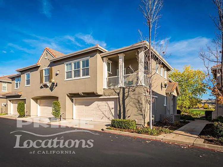 Building Photo - 3705 Esplanade Cir