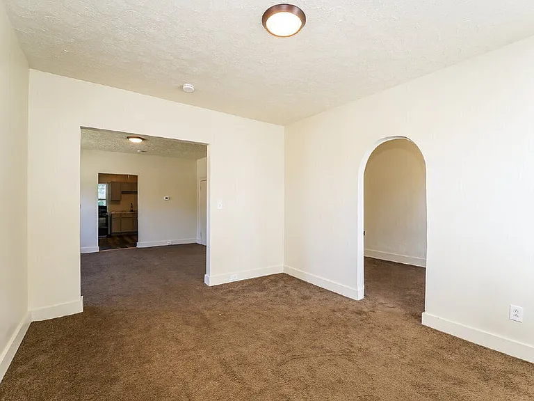 3460 Erin Ave — Photo 3