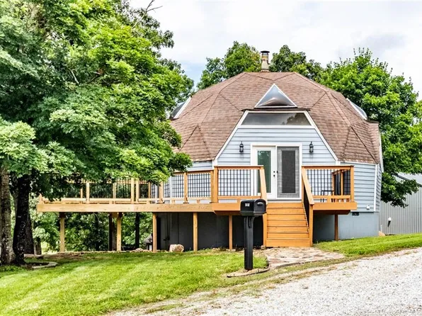 10116 Billabong Dr, Clinton, MO 64735