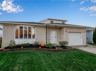67 E Cherbourg Dr, Buffalo, NY 14227
