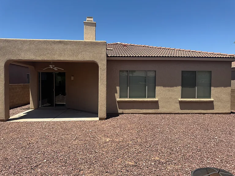 10417 S Avenger Ln — Photo 2