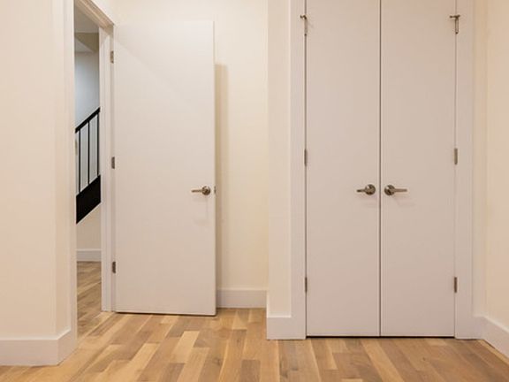 4th image of 396 Cornelia St #2B