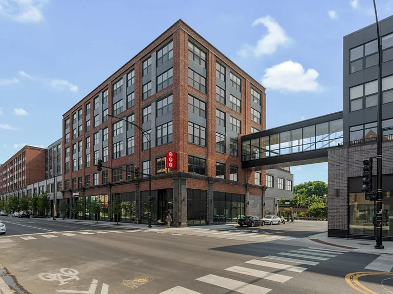 Logan Apartments — Photo 27