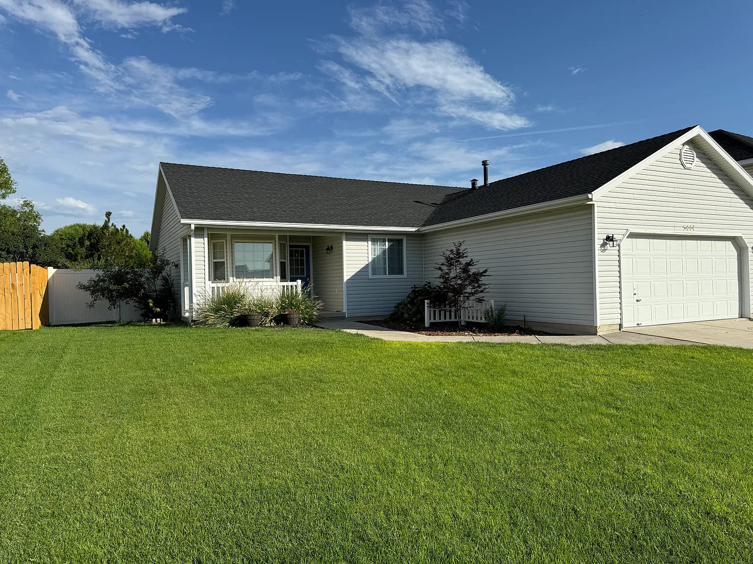 3 bed, 1208 sqft, $2,100 — Photo 3