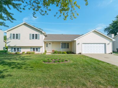 217 Deerhaven Dr, Minooka, IL, 60447